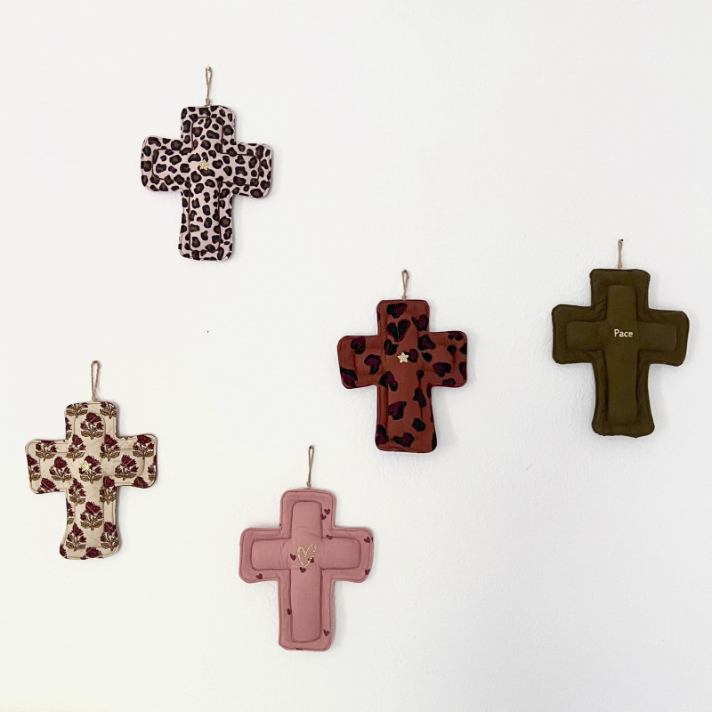 CROIX EX VOTO DECORATIVE EN TISSU - gaze GRAOU