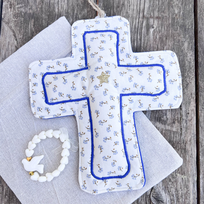 CROIX EX VOTO DECORATIVE EN TISSU - petites fleurs bleues & majorelle