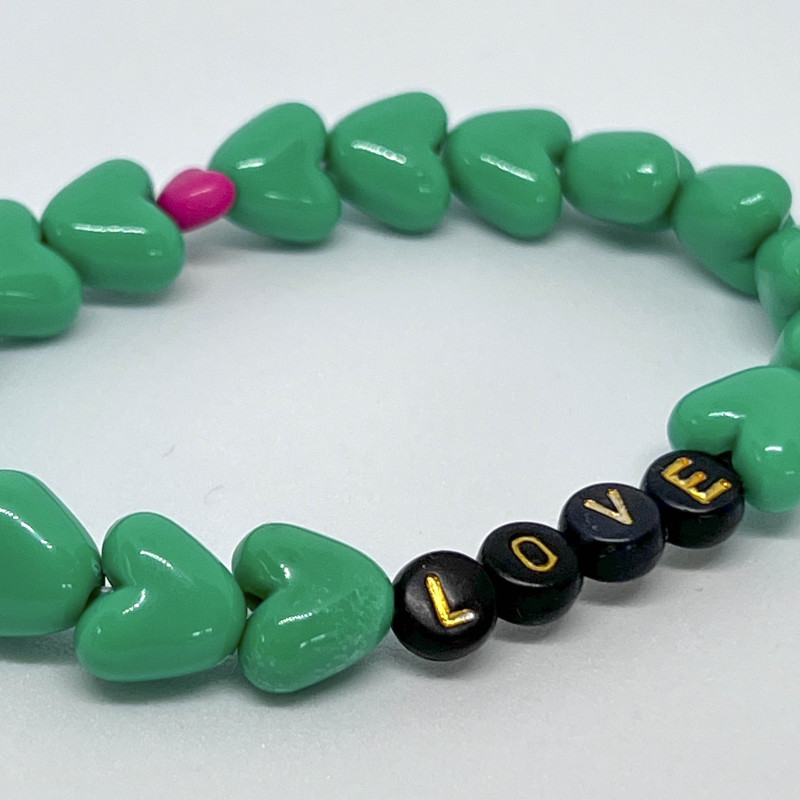 Bracelet - COEURS verts & rose - (message personnalisable)