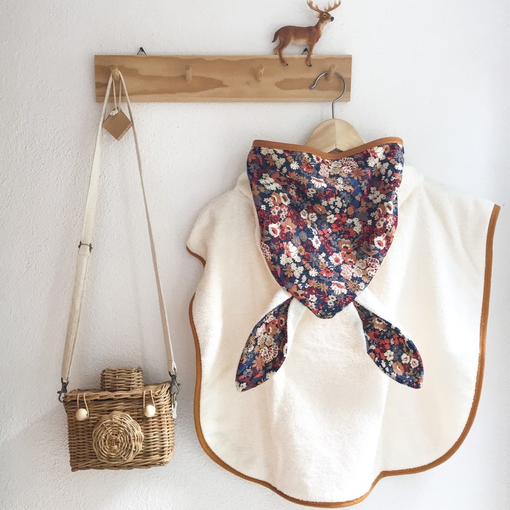 Poncho de bain enfant UN2CROIX – Doux, pratique et fabriqué en France