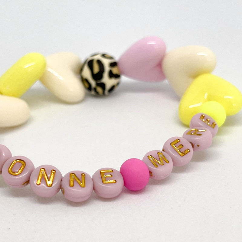 Bracelet femme - MAXI COEUR roses, jaunes et ecrus- "OH BONNE MERE" - (message personnalisable)