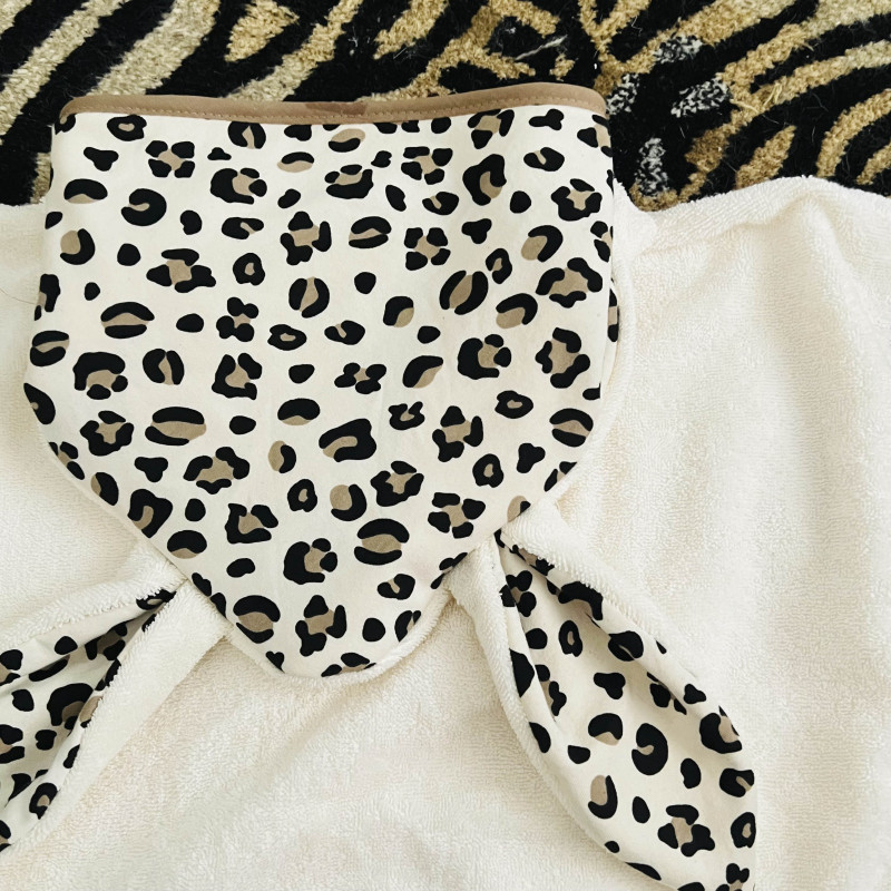 PONCHO DE BAIN – LEOPARD ECRU – Doux, pratique et fabriqué en France