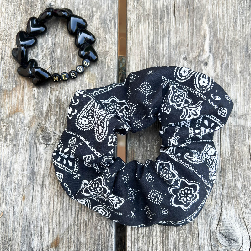 Chouchous en tissu faits main – Accessoires cheveux artisanaux | UN2CROIX