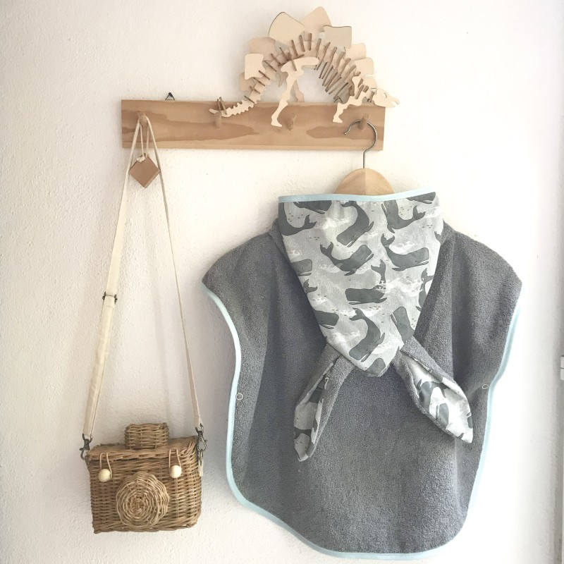 Poncho de bain enfant UN2CROIX – Doux, pratique et fabriqué en France