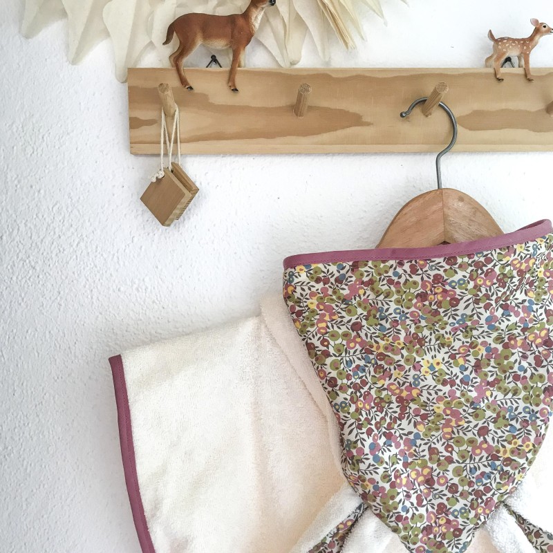 Poncho de bain enfant UN2CROIX – Doux, pratique et fabriqué en France