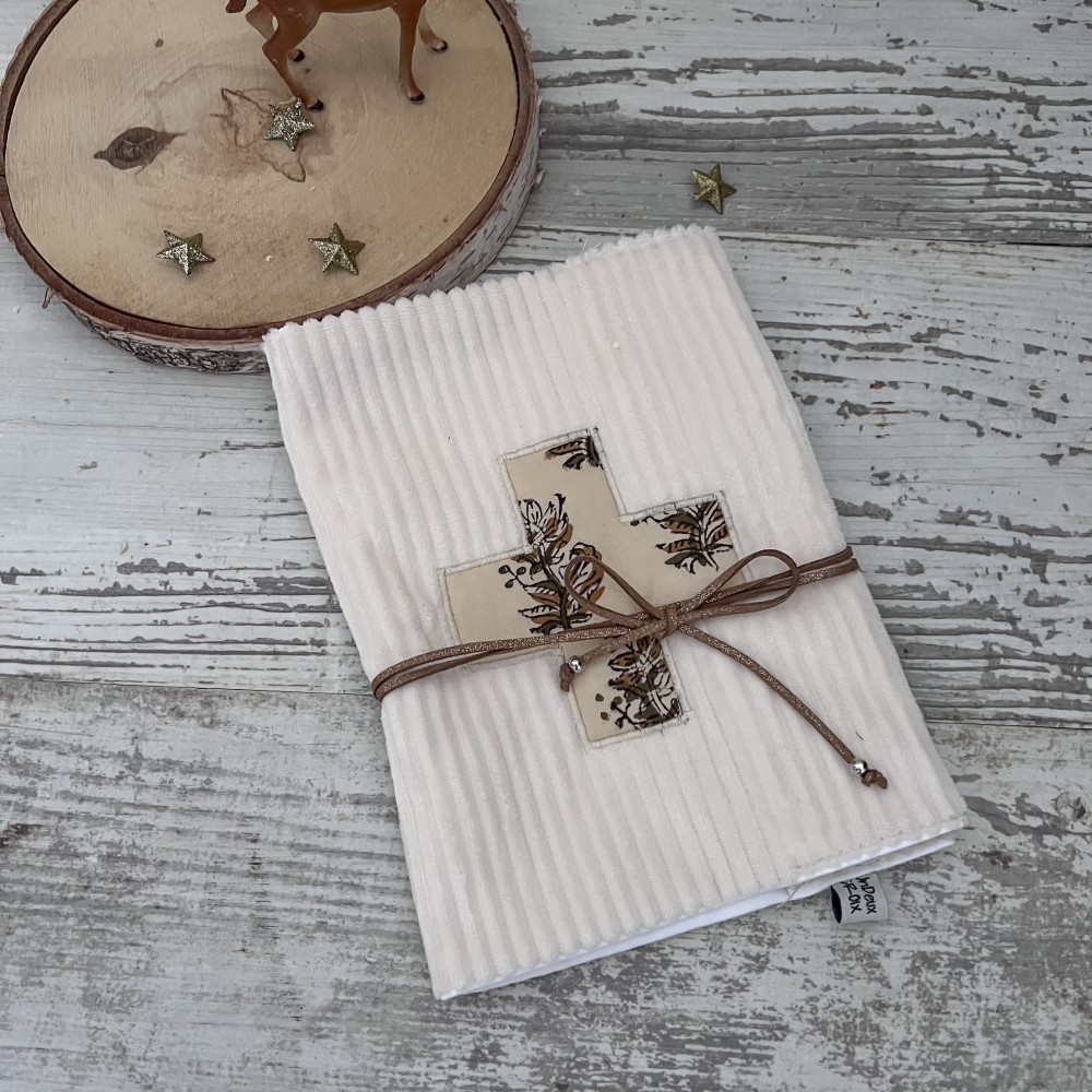 copy of copy of PROTEGE CARNET DE SANTE - LIBERTY THEO MOUTARDE