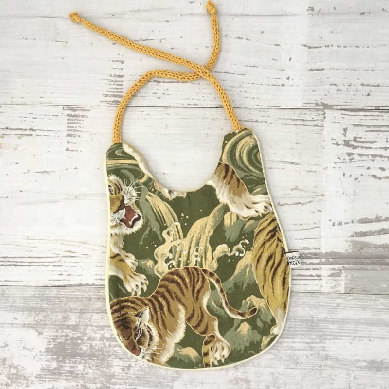 Bavoir bébé UN2CROIX - TIGRE VERT&OR – Joli, doux et fait main en France