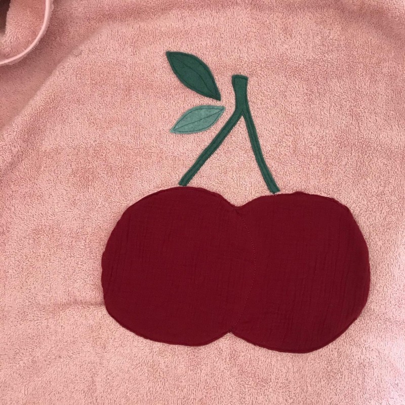 PONCHO DE BAIN UNDEUXCROIX – CERISE – Doux, pratique et fabriqué en France