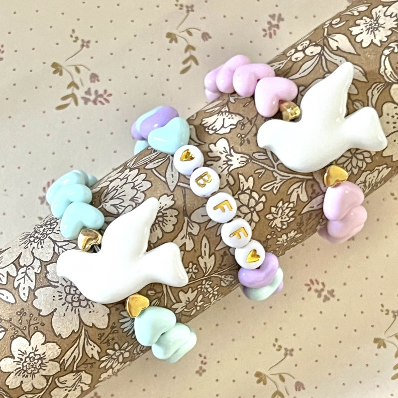 BRACELET ENFANT - COEURS MAUVES & TURQUOISE (message personnalisable)